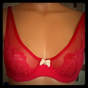 NWT VICTORIA SECRET RED LACE BRA